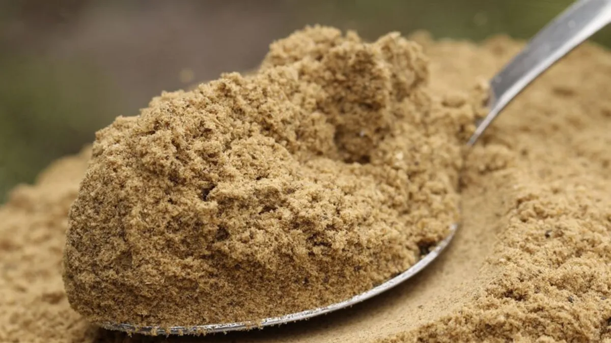 alat dan bahan untuk pakan ikan