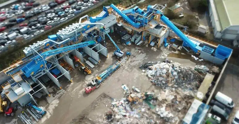 Mengelola limbah dan daur ulang