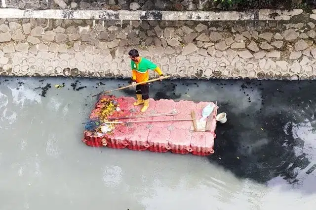 air yang tercemar air yang tercemar